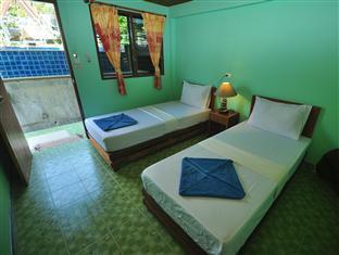מלון קראבי Golden Hill Bungalows מראה חיצוני תמונה