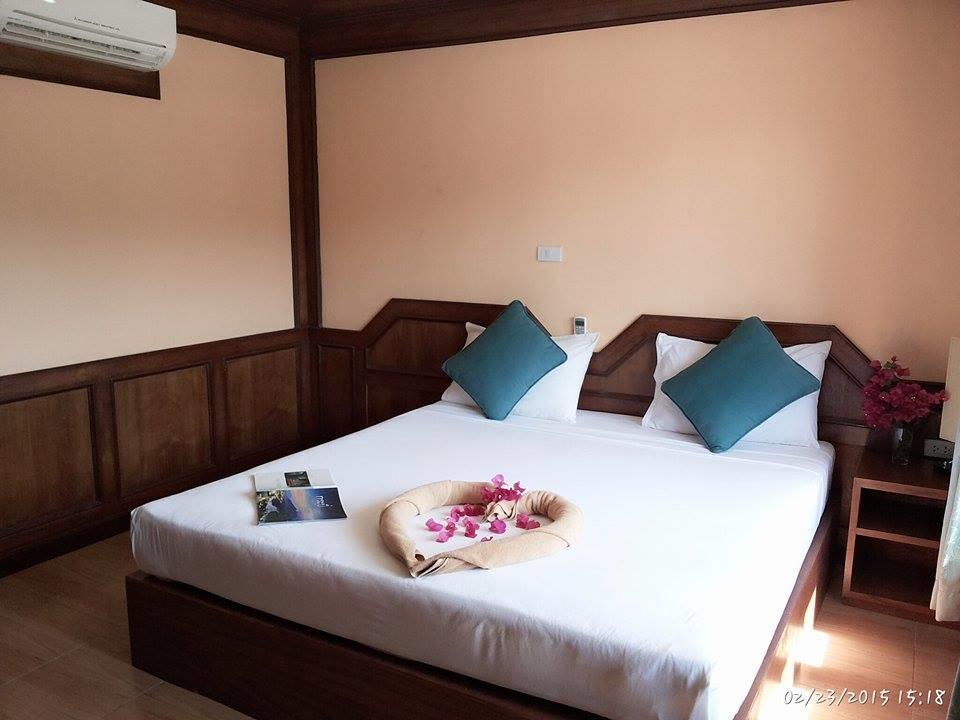 מלון קראבי Golden Hill Bungalows מראה חיצוני תמונה