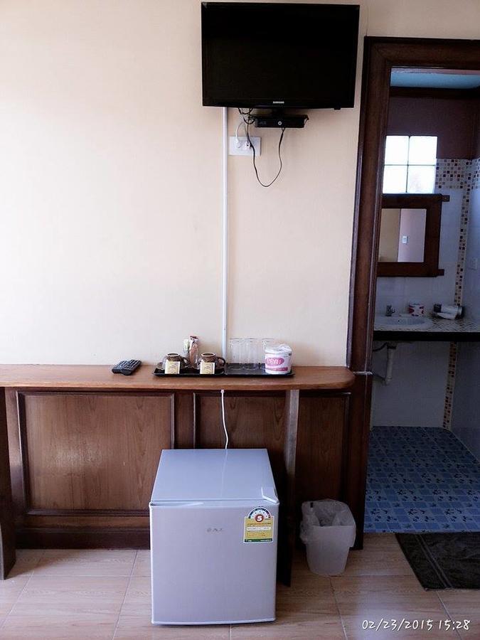 מלון קראבי Golden Hill Bungalows מראה חיצוני תמונה