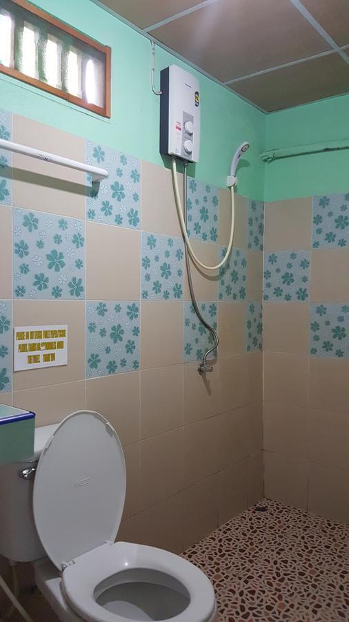 מלון קראבי Golden Hill Bungalows מראה חיצוני תמונה